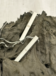 Kette größter Name auf großem Rechteckanhänger