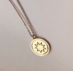 Kette mit großer runder platte - Gravur beidseitig